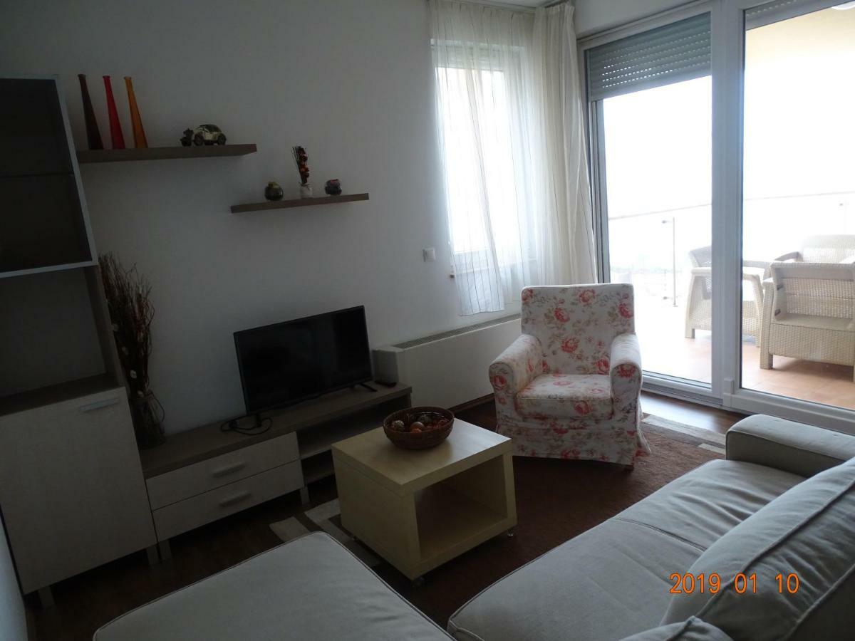 Galeriusbeach Deluxe Apartment Шиофок Экстерьер фото