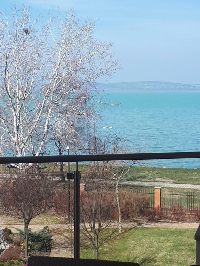 Galeriusbeach Deluxe Apartment Шиофок Экстерьер фото